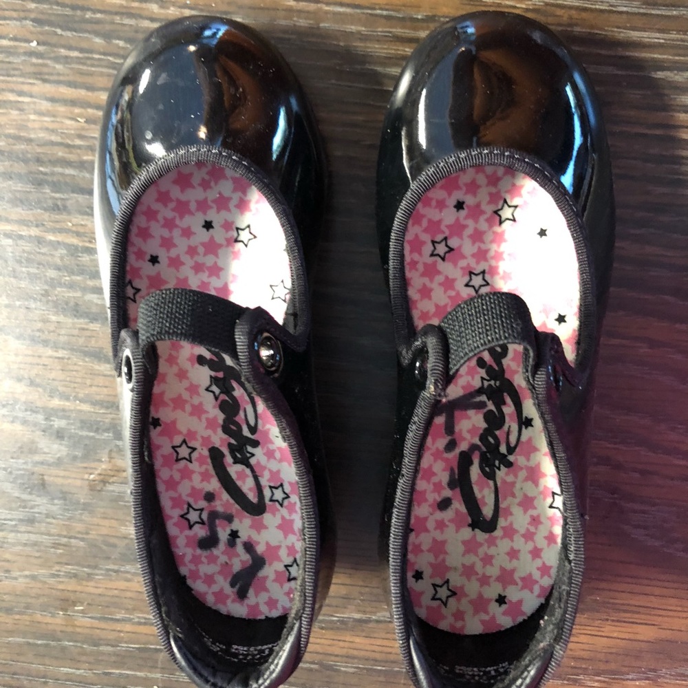 Toddler tap shoes